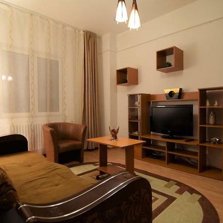 Appartement Resedinta Lui Calin à Bucarest Extérieur photo
