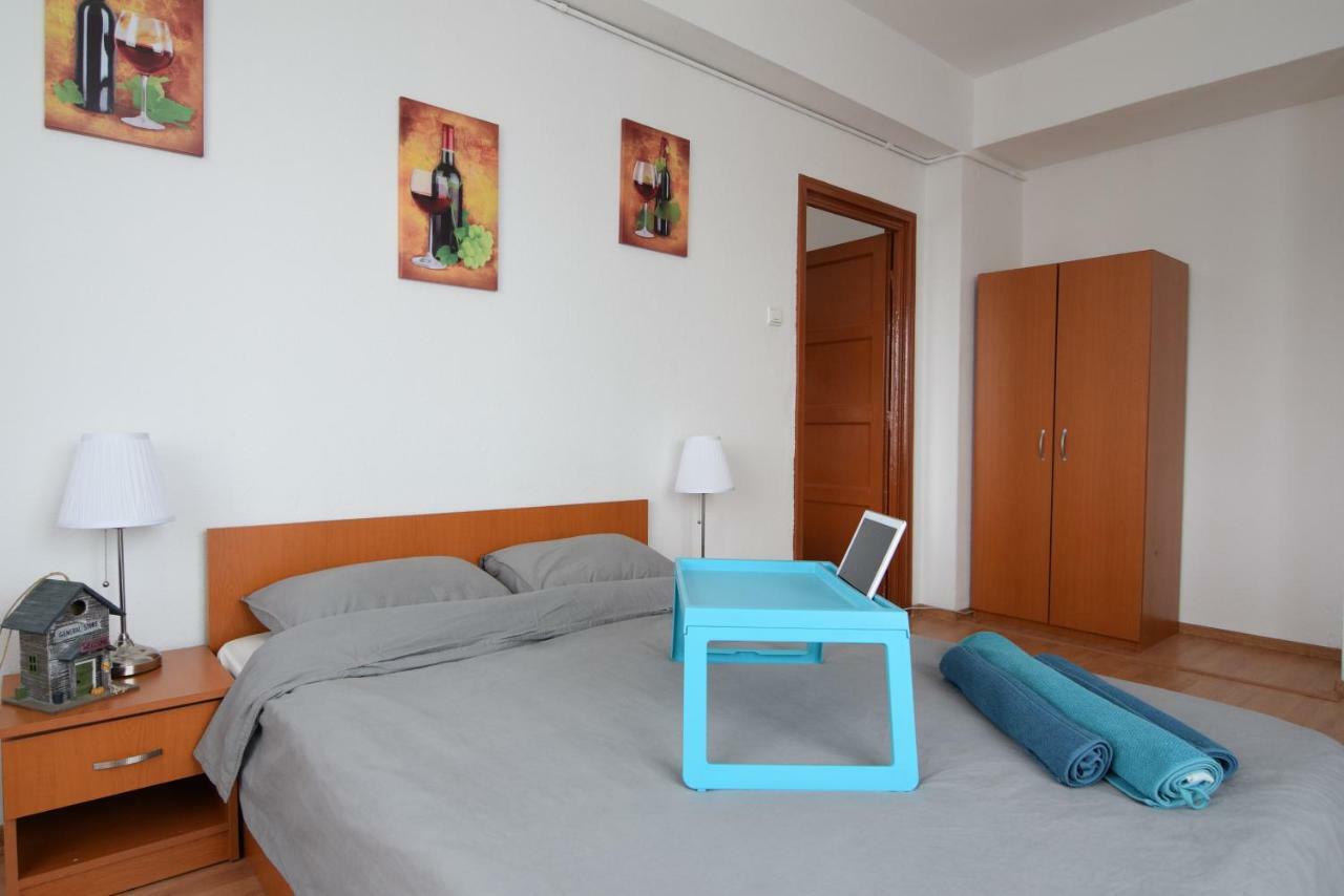 Appartement Resedinta Lui Calin à Bucarest Extérieur photo